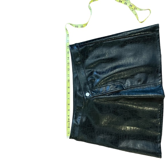 TORN By RONNY KOBO The Donnie Skirt Asymmetric Faux Leather Metallic Croc New - Picture 14 of 15